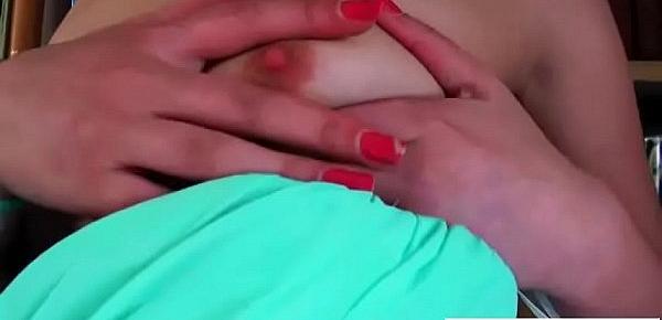  Gorgeous Solo Girl (liona) On Camera Put Sex Toys In Her vid-17